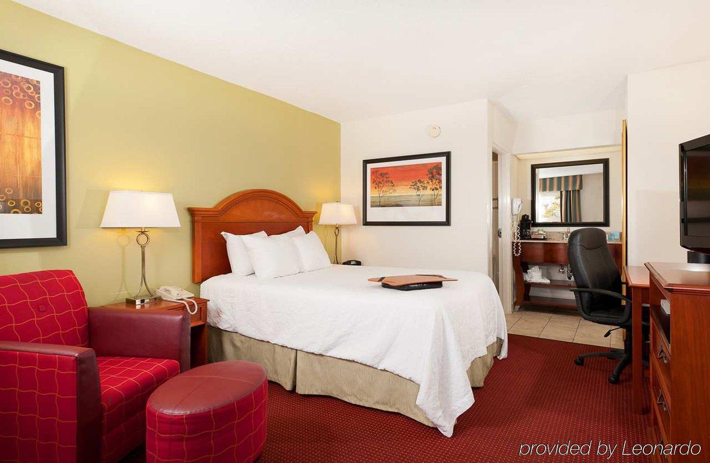 Hotel Baymont by Wyndham Orangeburg North Exterior foto