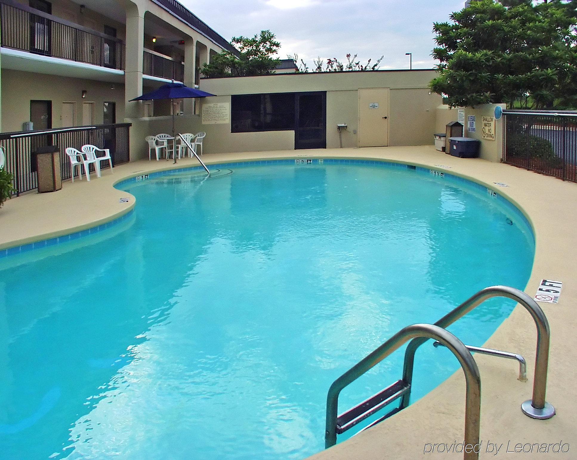 Hotel Baymont by Wyndham Orangeburg North Exterior foto