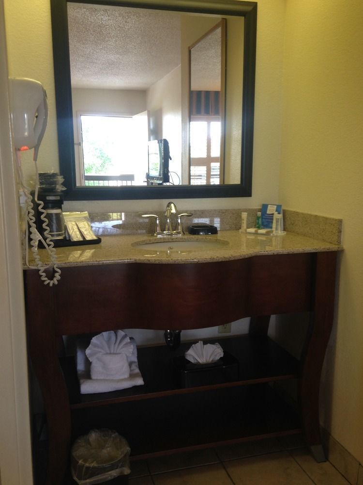 Hotel Baymont by Wyndham Orangeburg North Exterior foto