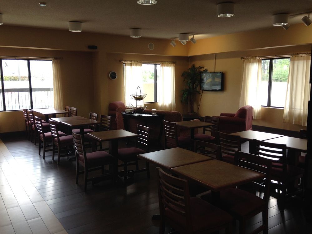 Hotel Baymont by Wyndham Orangeburg North Exterior foto
