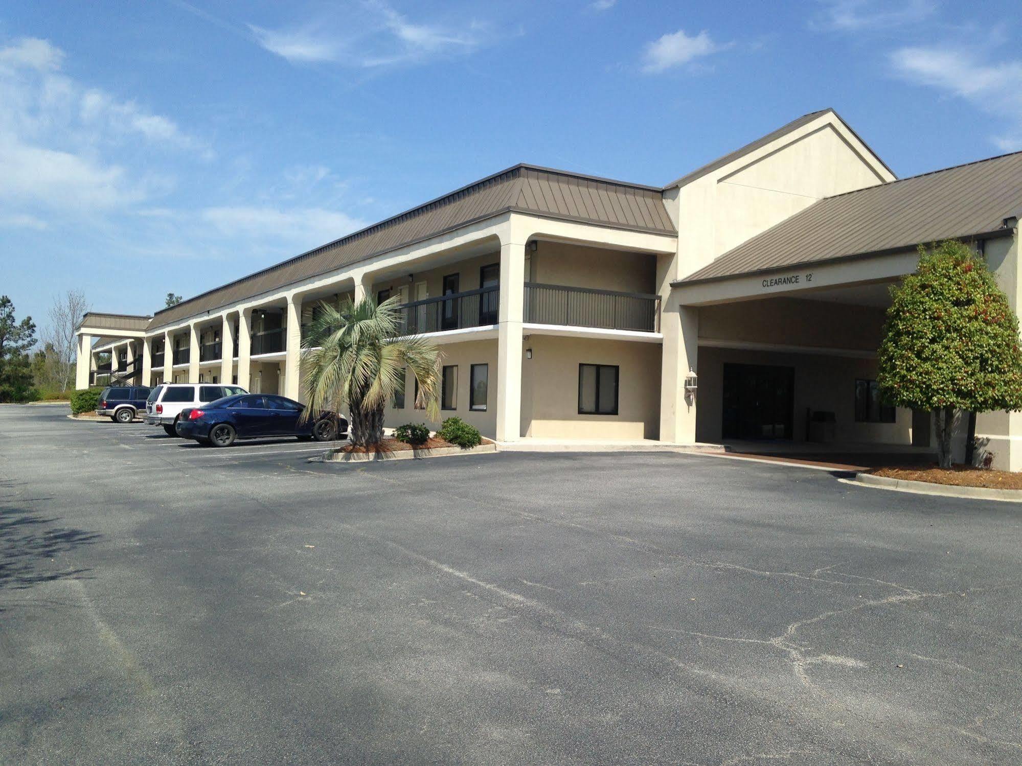 Hotel Baymont by Wyndham Orangeburg North Exterior foto
